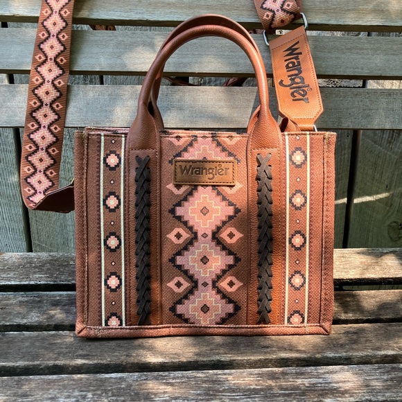 Wrangler Handbags - Like new! Wrangler Aztec crossbody/tote purse, Lovely warm Carmel color theme.